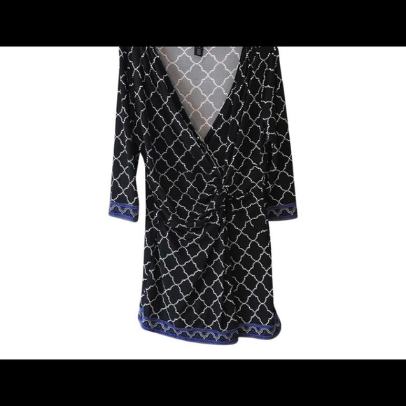 White House | Black Market V-Neck Tunic/Dress - Picture 3 of 8